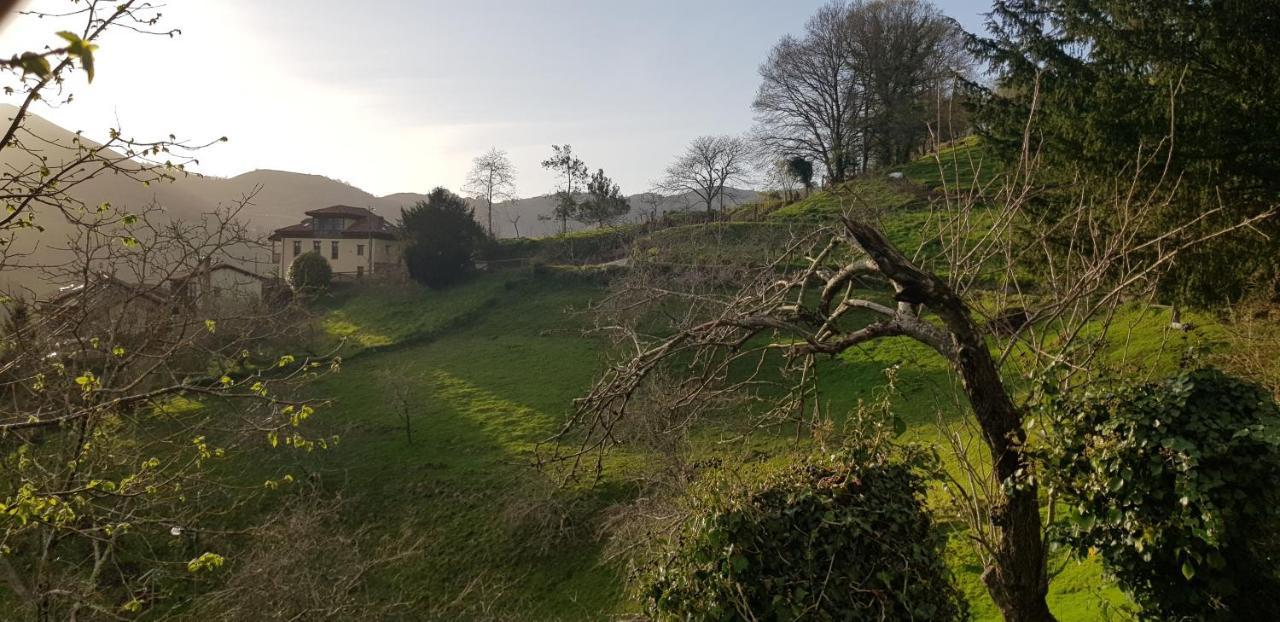 Villa Casa rústica en Asturias con preciosas vistas Borines Exterior foto